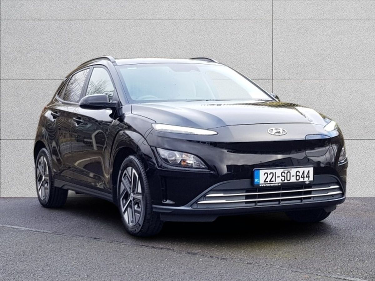 2022 Hyundai Kona EV Premium 39 kWh
